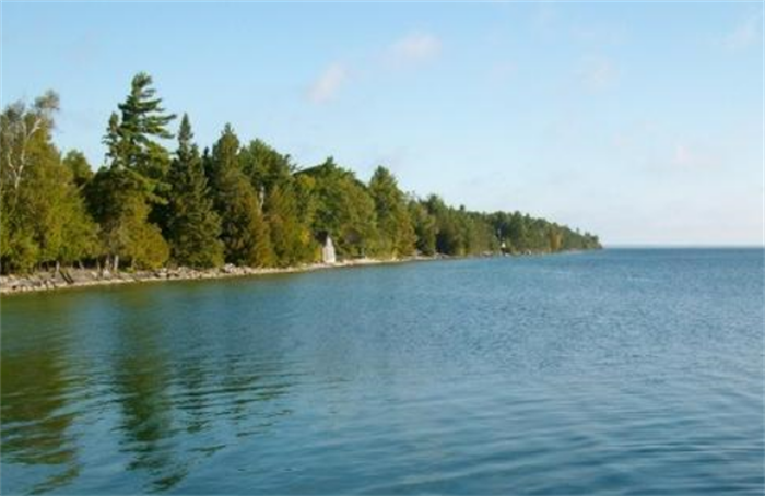 世界上最大的岛中湖 被称精灵藏身之地(马尼图湖)