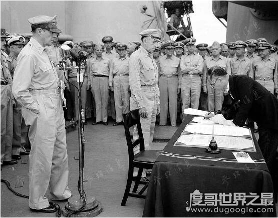 日本投降是哪一年哪一天，1945年8月15日日本天皇宣布无条件投降