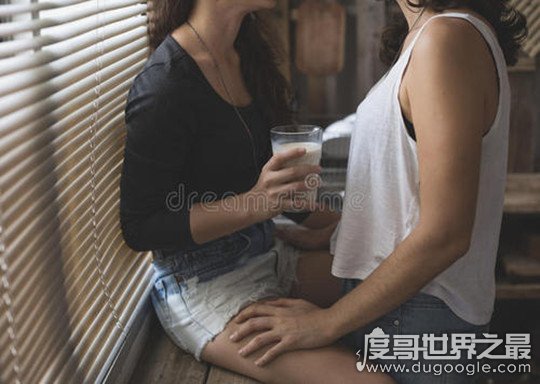 两个女的磨豆腐内涵意思，女同性恋发生性关系(与拼刺刀相仿)