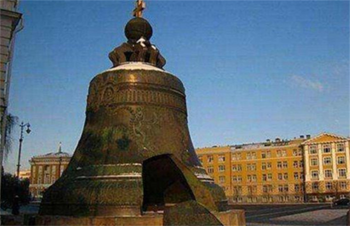 世界上最重的钟 足足有216吨重(沙皇钟)