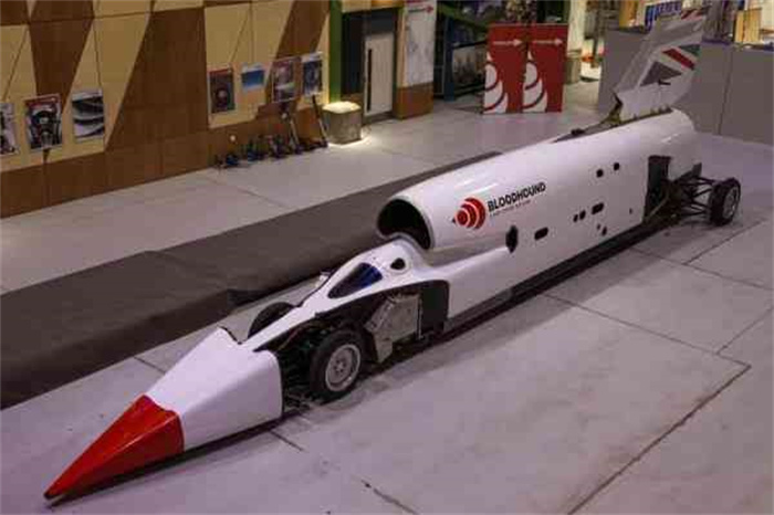 世界上速度最快的火箭车 布拉德汉德LSR(比飞机还要快)