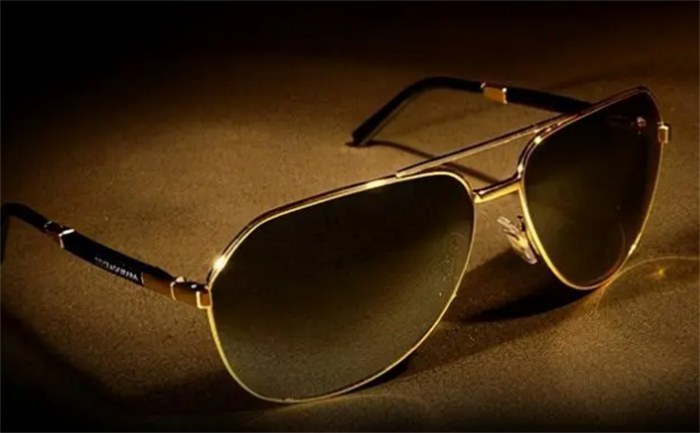 世界上最贵的眼镜 眼镜界的劳斯莱斯(售价340万元)