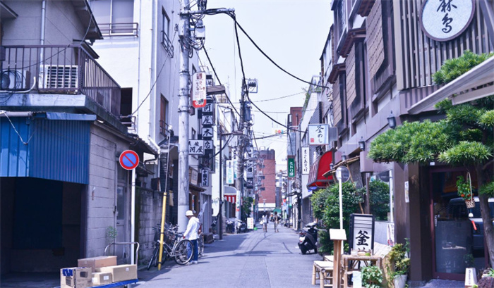 日本的街道那么干净 究竟是啥原因？（日本卫生）