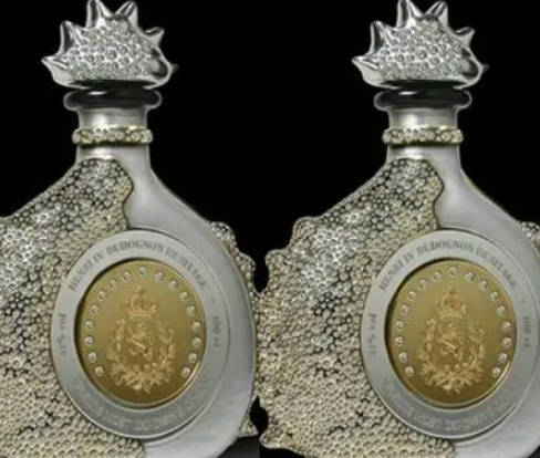 世界上最贵的酒 艾雷岛威士忌限量版(价格高达3900万)