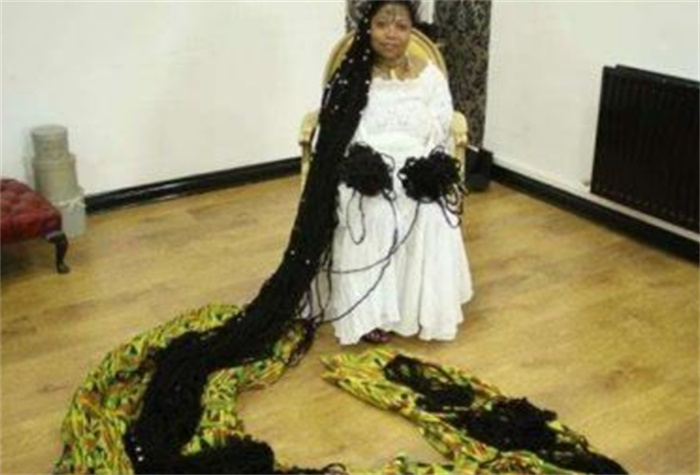 世界上头发最长的人 留16.8米长发和发型师结婚(曼德尔)