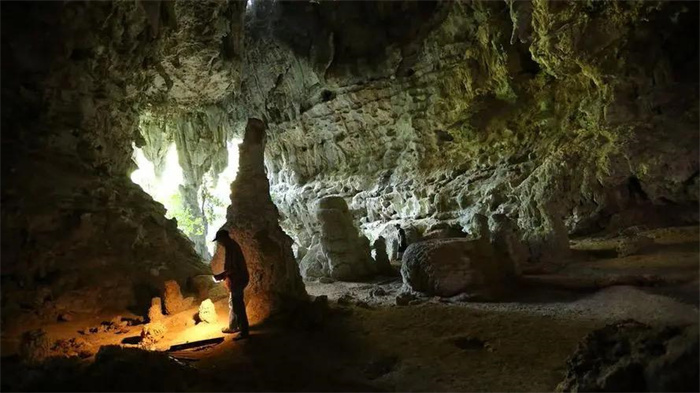 百万年前的古老洞穴 像一片未知的外星世界（颠覆认知）