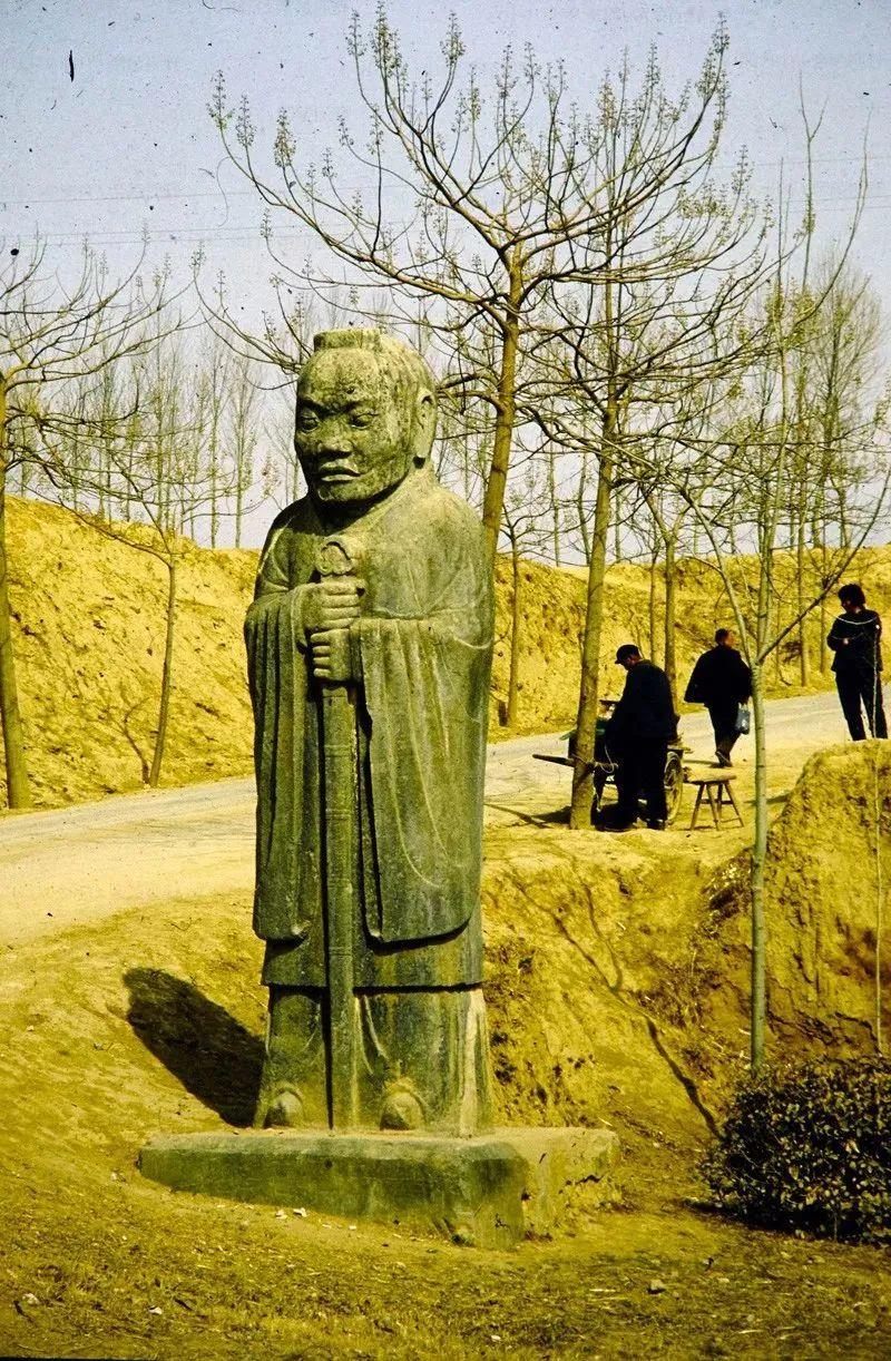 一个英国女子，1981年来中国，拍到了未破损的“大唐十八陵”