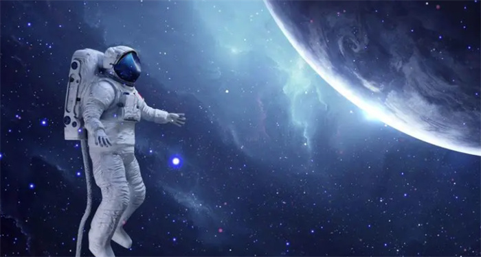 如果发生紧急情况，宇航员能从太空直接跳伞回到地球吗？