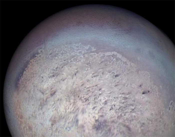 海王星的诡异卫星  外表看起来像哈密瓜  形成的原因至今成谜
