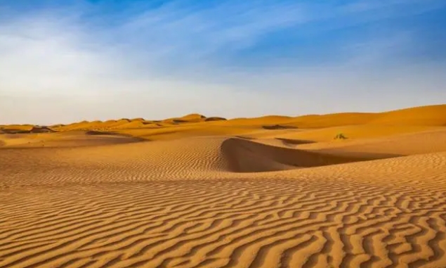 为什么沙漠会这么的干燥？这些沙漠的成因？沙漠是否还会扩张？