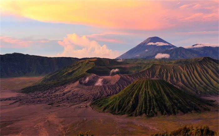 世界上体积最大的火山 夏威夷冒纳罗亚火山（最大火山）