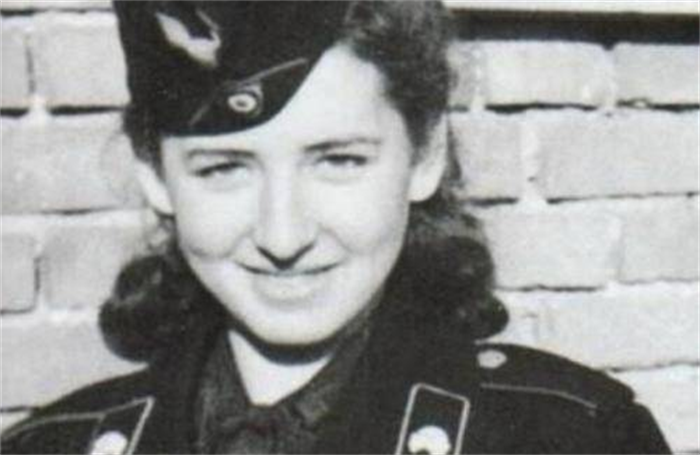 纳粹美女恶魔格蕾泽有多狠  18岁进入集中营 19岁获得铁十字勋章