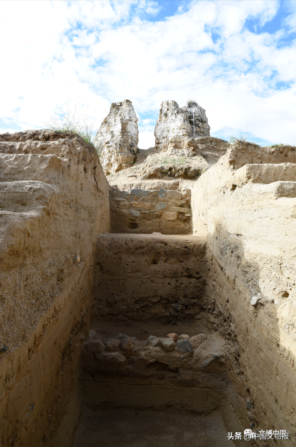 新发现 | 西藏温江多遗址发现吐蕃时期高等级建筑遗迹 出土龟趺、无字碑等