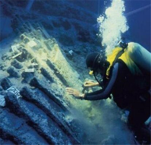 希腊海底城市之谜：科学家称非人类建造，那是谁建的？