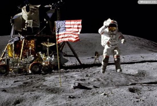 旗帜飘动 是美国登月直播中的一个“穿帮镜头”吗?
