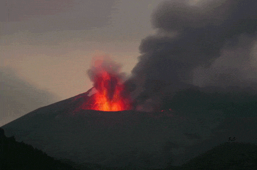 美国科学家认为 垃圾打包可扔火山里烧毁？