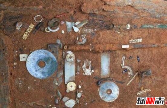 探秘海昏侯＂小王子＂墓，刘贺长子生前玩具被发现价值连城