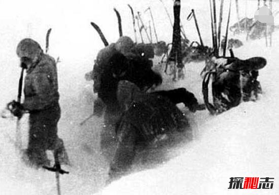 Dyatlov事件真相，登山者离奇死亡舌头被割(武器实验致死)