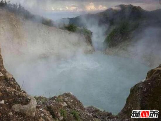 多米尼加沸水湖之谜，湖水沸腾温度超过100℃(未解之谜)