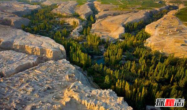 世界上最低的盆地：吐鲁番盆地,-154米,平均气温38℃