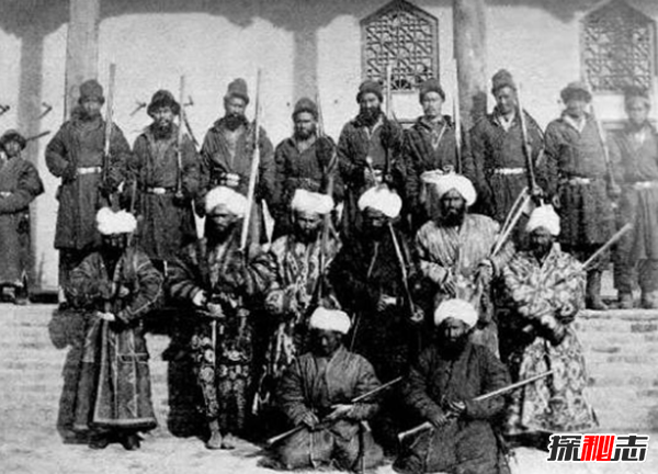 夫阿古柏死亡之谜，阿古柏之乱侵占新疆领地十多年