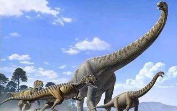 川街龙：云南最大的食草恐龙（长17米/距今1.61亿年前）