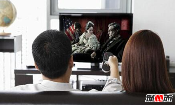 世界上看电视最长时间国家：人均270分钟、老年人较多