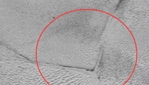 冥王星城市遗迹揭秘 冥王星上神秘缝隙到底是什么