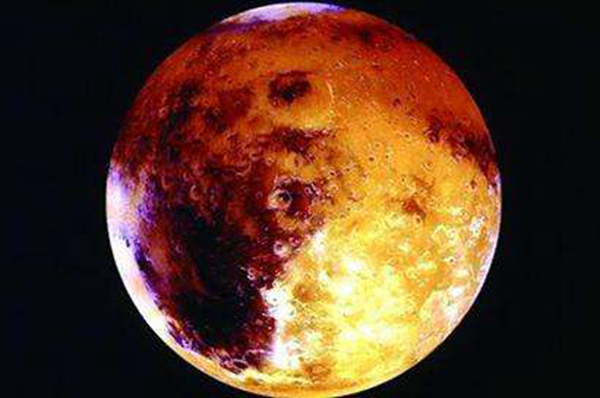 火星真实照片揭秘 天空粉色大地红色和地球截然不同