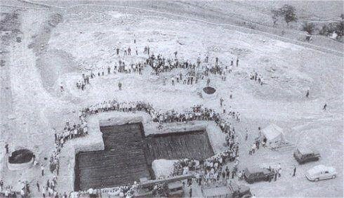 湖北发现一座大型古墓 面积比长沙的马王堆和江陵望山还大