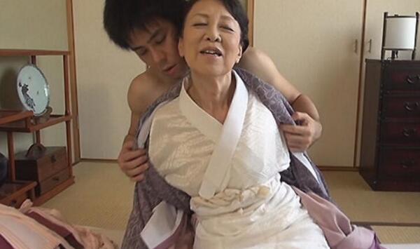 日本最老女优帝冢真织，71岁出道80岁隐退（只和帅哥拍）