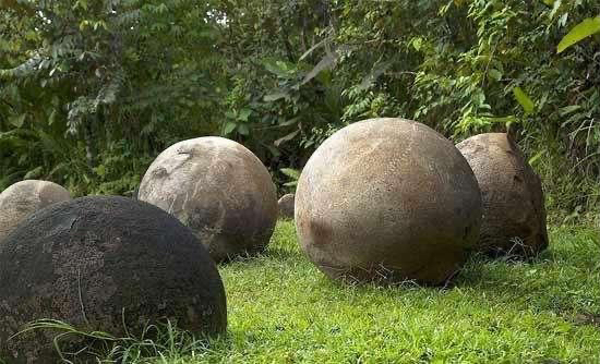 出现在地球上的巨型石球 究竟是什么人建造的（无从考究）