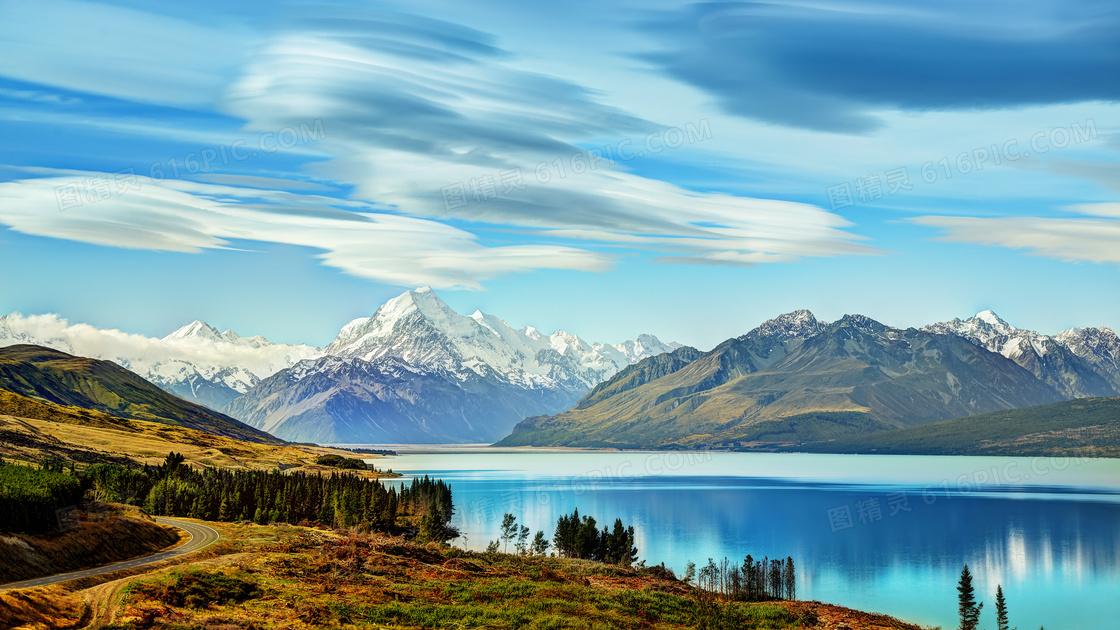 西藏有一片神秘湖泊 湖边不会出现任何花草树木（拉昂措湖）