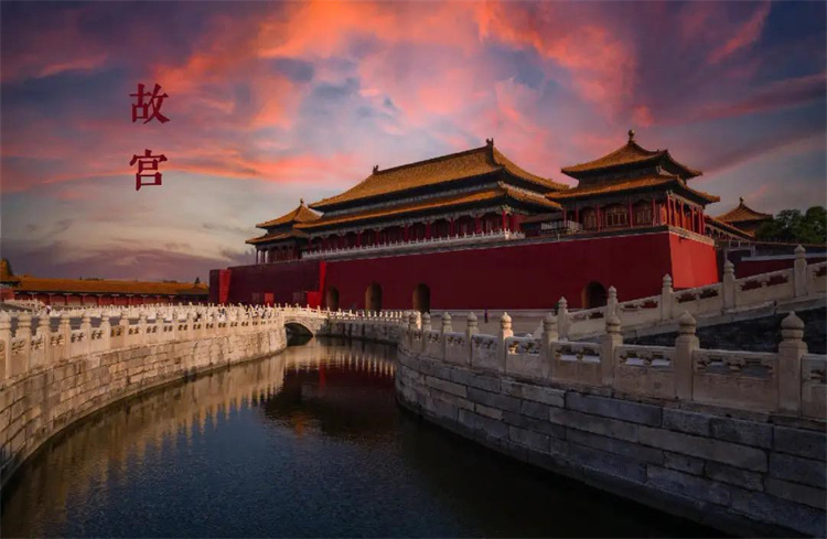 发生在北京故宫的灵异事件 是海市蜃楼现象吗？（光的折射）