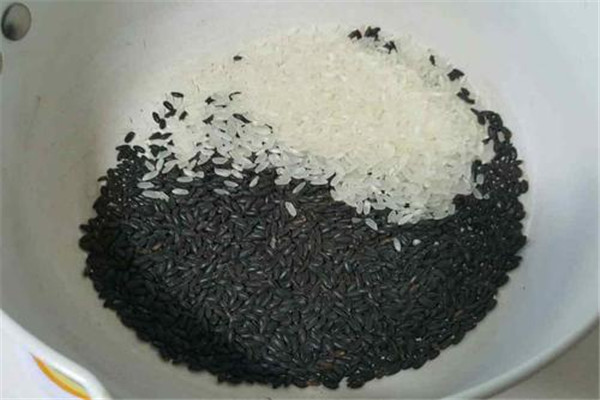 大米可以和黑米一起煮吗 如何煮大米和黑米