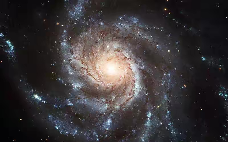 宇宙中的高级地外文明 恒星被巨大的物体环绕着（塔比之星）