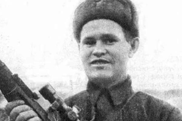瓦西里扎伊采夫:击毙400名德军(狙击界的王牌人物)