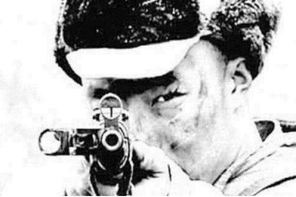 中国第一狙击手是谁?张桃芳(一举击毙美军顶级狙击手)