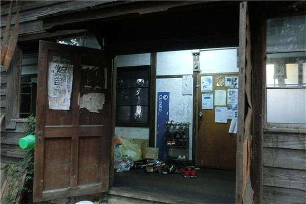 日本三大贫民窟 是社会底层人民居住的场所环境破败