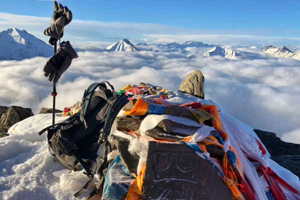 梅里雪山禁止攀登真相:91年17名登山者无一幸存