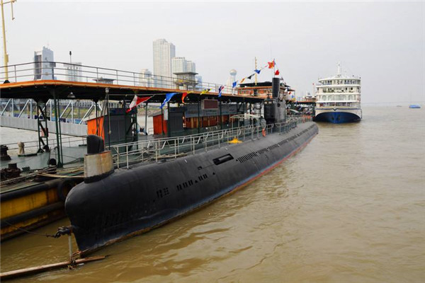 我国独立研究的伟大潜艇 303潜艇（恐怖的幽灵303潜艇）