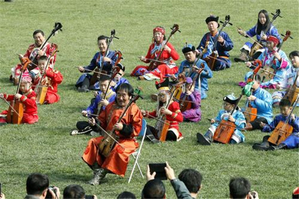 那达慕大会是哪个民族的节日 蒙古人的传统节日