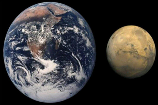火星上看地球真实照片 在火星上看地球是蓝色的吗
