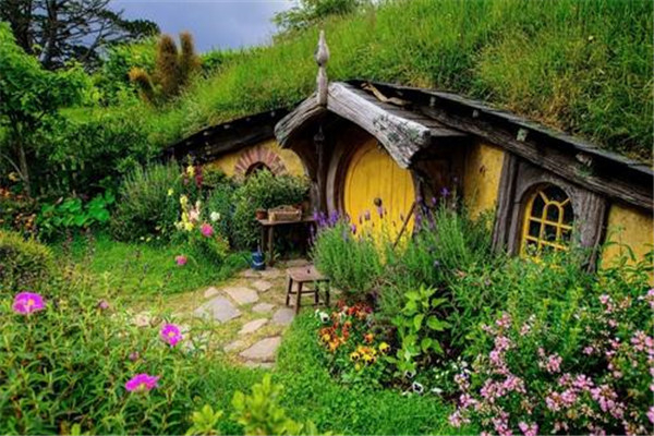世界上最奇特的村庄 哈比屯如动漫魔法村庄带童话色彩