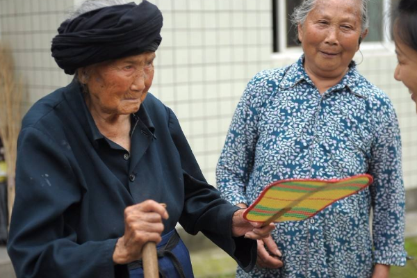 世界最长寿女性付素清老人去世 身体健康却突然晕倒