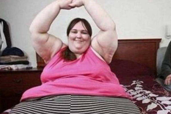 世界第一胖人:最高体重达1454斤(34岁就因病逝世)
