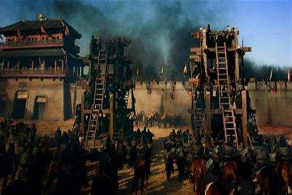 古代攻城时，守城士兵为啥不直接推倒攻城梯？（梯上有机关）