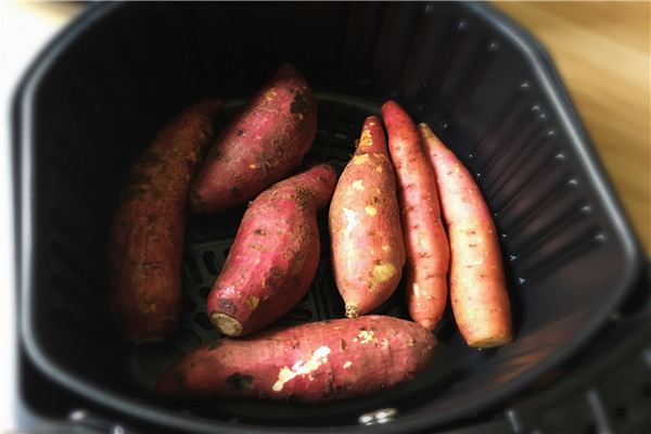 空气炸锅可以烤红薯吗 使用空气炸锅烤红薯注意事项