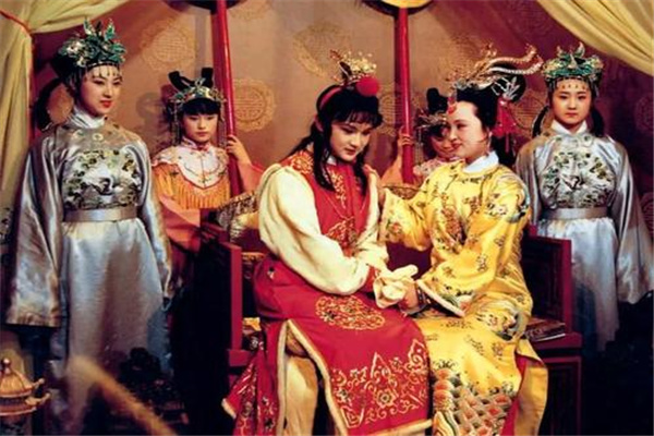贾元春嫁的是哪个皇帝：贾元春嫁给康熙帝（明珠家事）