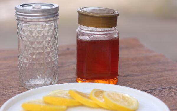 蜂蜜涨瓶怎么处理，扔掉或用来做面膜（温度过高所致）